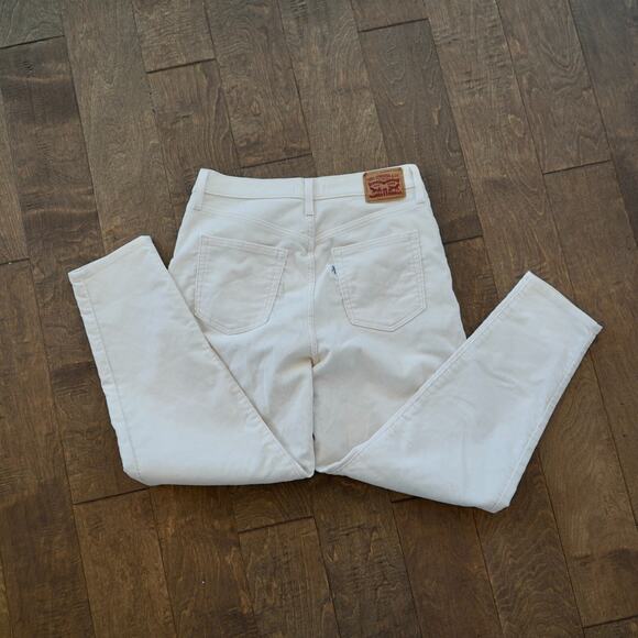 Levi's‎ Mom Jeans Womens Size 31 White Corduroy High Waisted Tapered Fit Pockets - Picture 2 of 9